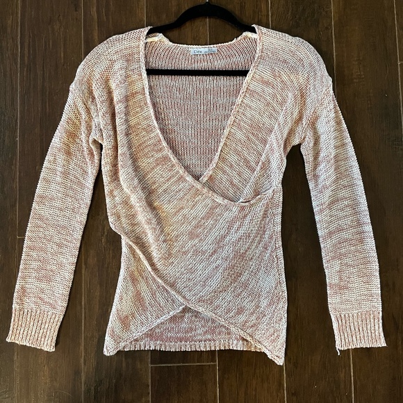 Dex crossover sweater - Picture 1 of 1